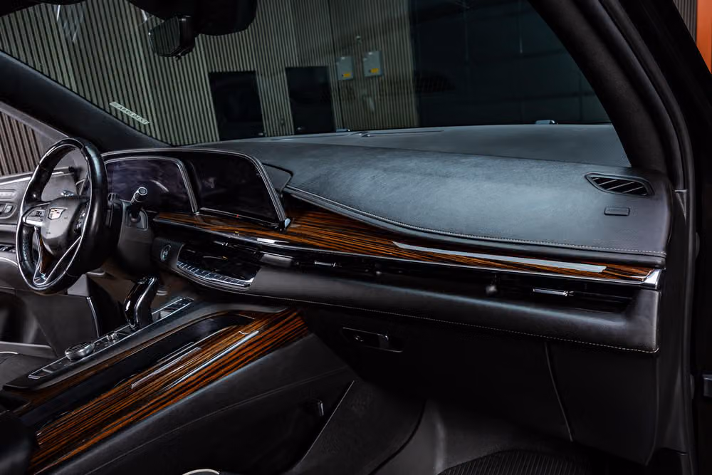 2023 Cadillac Escalade Premium Luxury Image 14