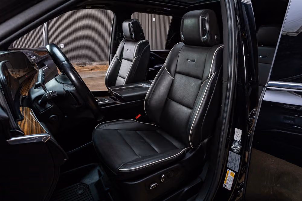 2023 Cadillac Escalade Premium Luxury Image 26