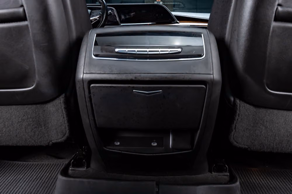2023 Cadillac Escalade Premium Luxury Image 30