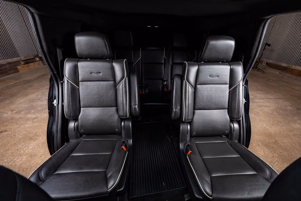 2023 Cadillac Escalade Premium Luxury Image 32