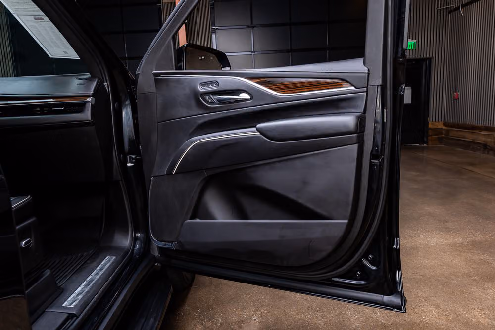 2023 Cadillac Escalade Premium Luxury Image 35