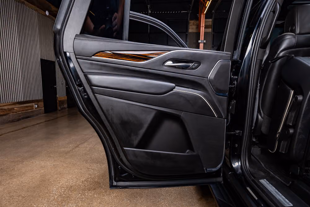 2023 Cadillac Escalade Premium Luxury Image 36