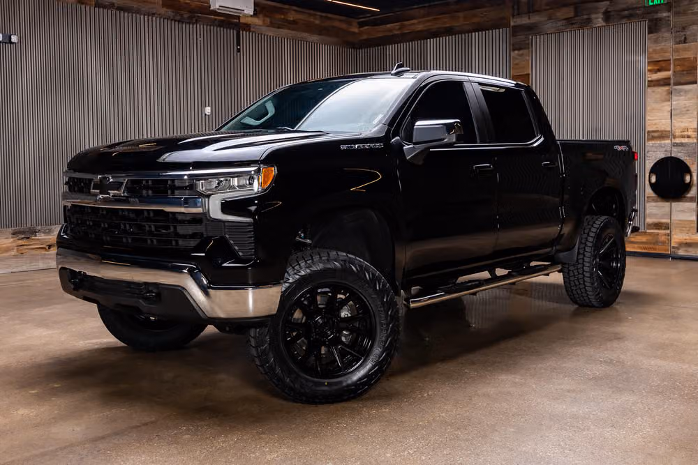 2024 Chevrolet Silverado 1500 LT Crew Cab Image 5