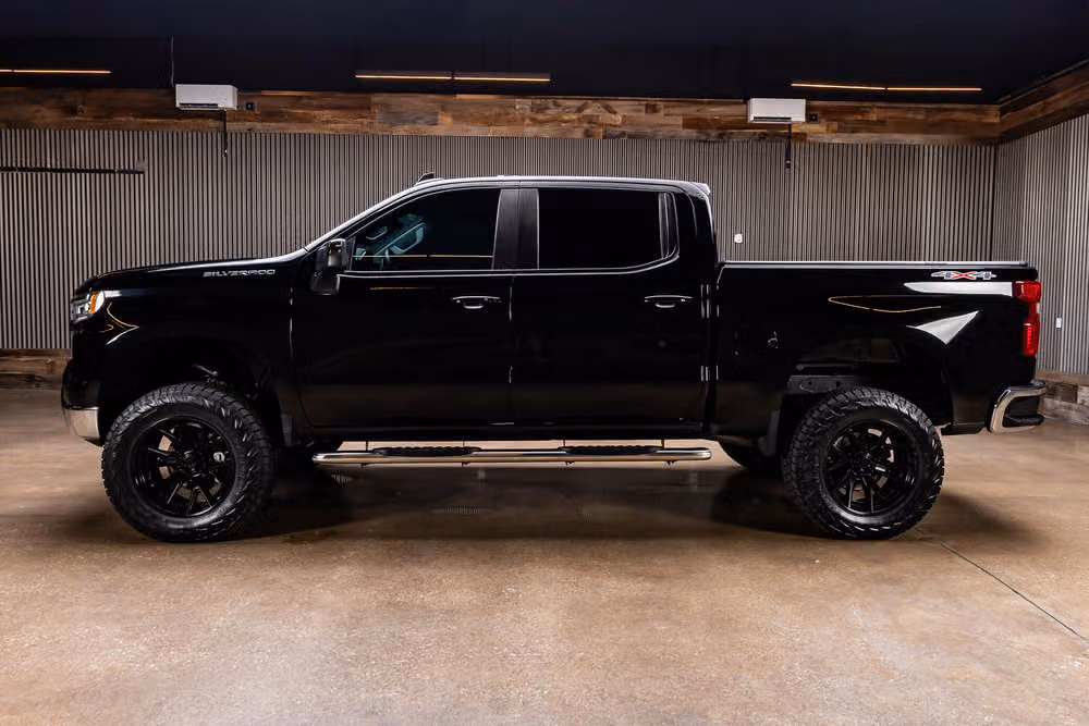 2024 Chevrolet Silverado 1500 LT Crew Cab Image 6