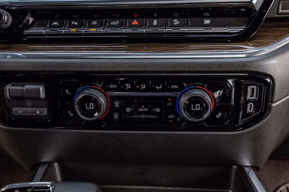 2024 Chevrolet Silverado 1500 Black Widow RST Crew Cab Image 25