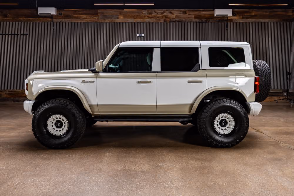 2026 Ford Bronco Heritage Edition Image 6