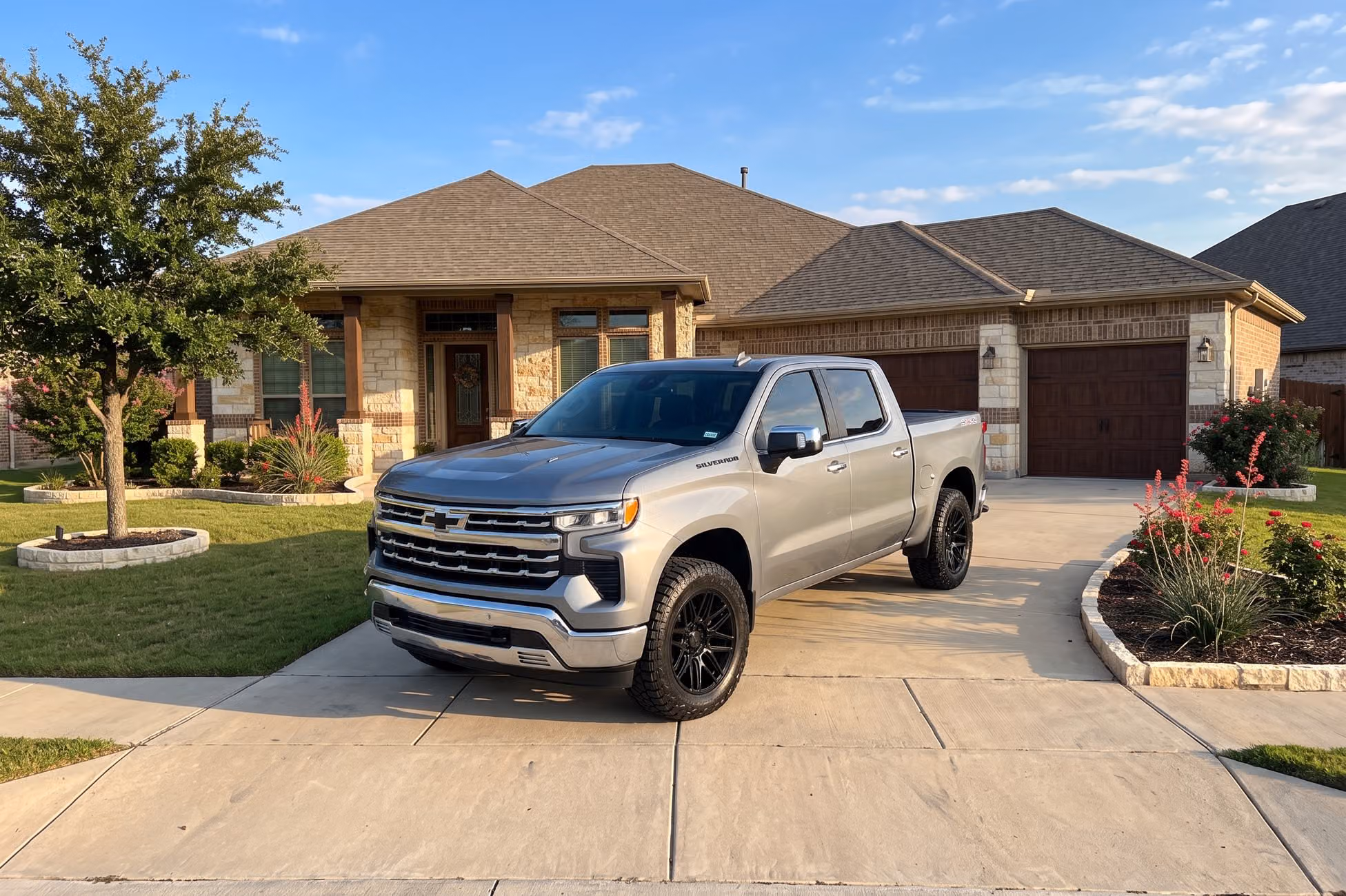 2025 Chevrolet Silverado 1500 LTZ Crew Cab Image 41