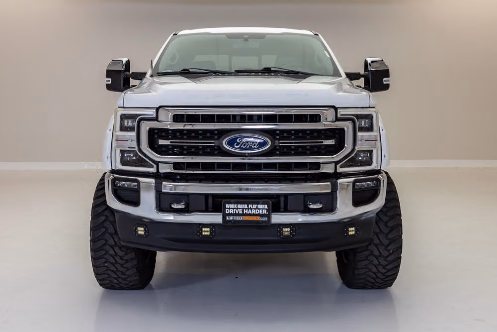 2020 Ford F-250 Super Duty Lariat Crew Cab Image 3