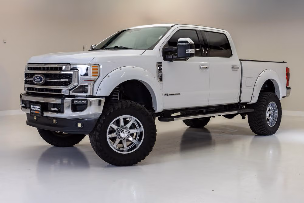 2020 Ford F-250 Super Duty Lariat Crew Cab Image 4
