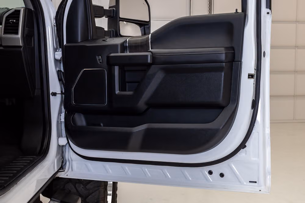 2020 Ford F-250 Super Duty Lariat Crew Cab Image 36