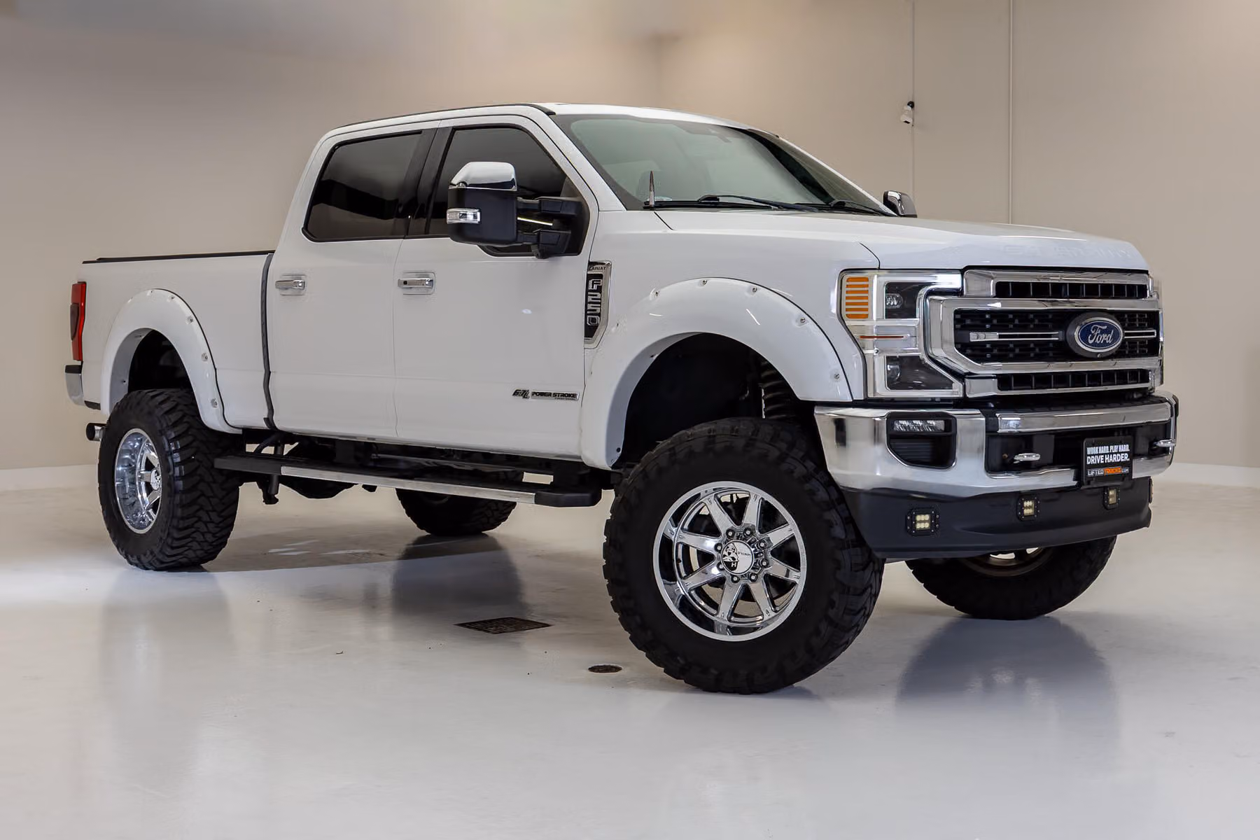 2020 Ford F-250 Super Duty Lariat Crew Cab Image 1