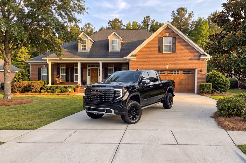 2025 GMC Sierra 1500 Denali Ultimate Crew Cab Image 41
