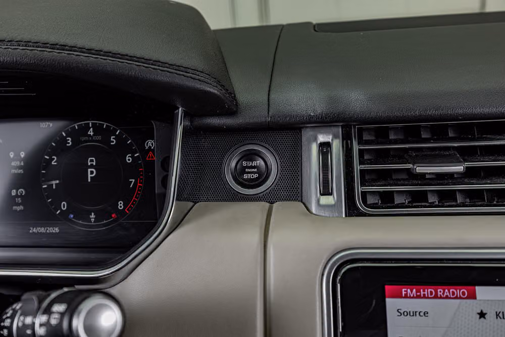 2020 Land Rover Range Rover P525 HSE Image 18