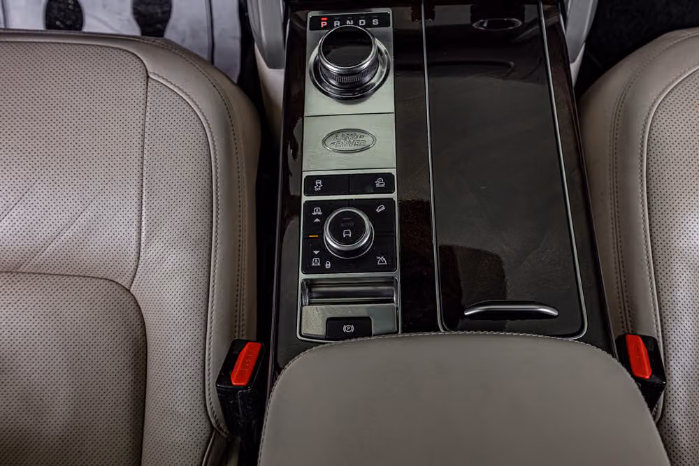2020 Land Rover Range Rover P525 HSE Image 23