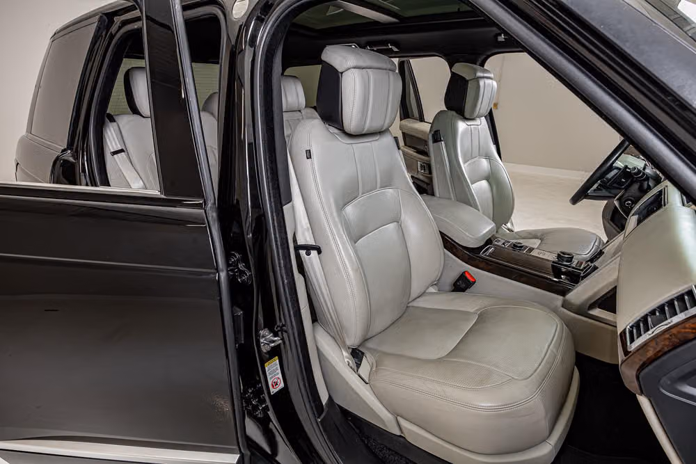 2020 Land Rover Range Rover P525 HSE Image 28