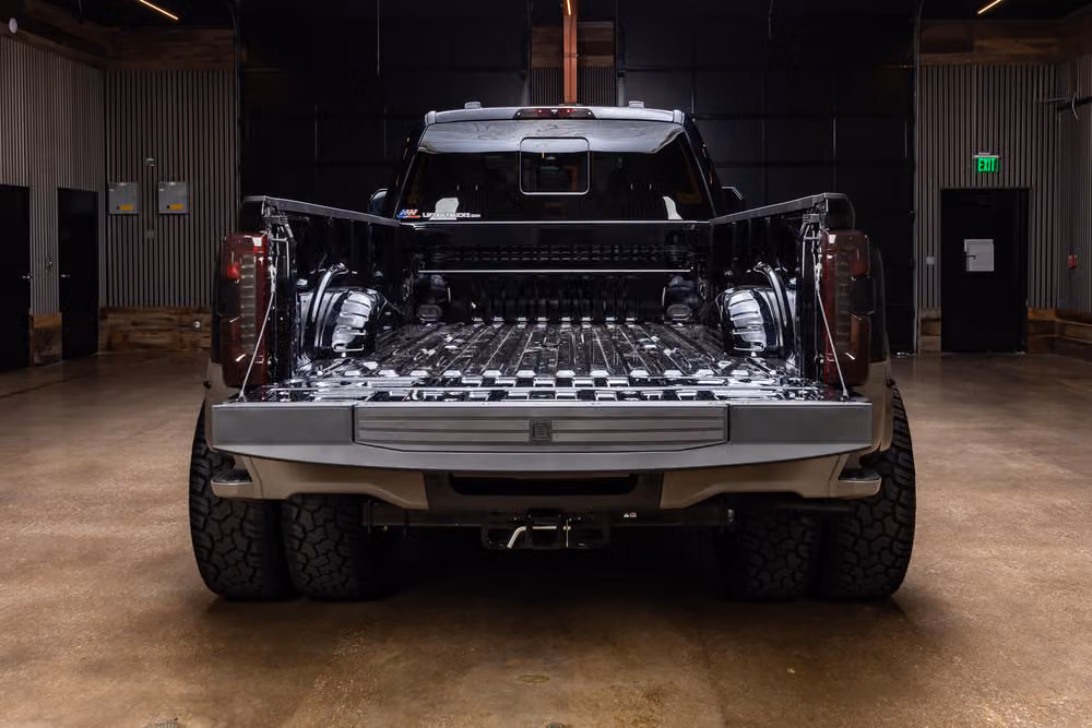2026 Ford F-450 Super Duty King Ranch Crew Cab Image 9