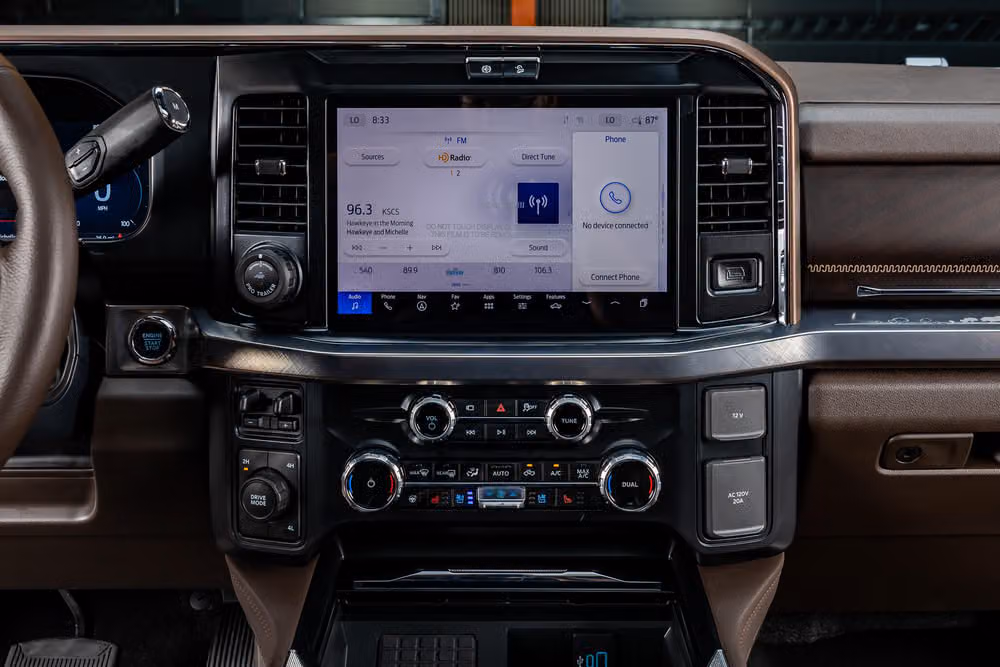 2026 Ford F-450 Super Duty King Ranch Crew Cab Image 22