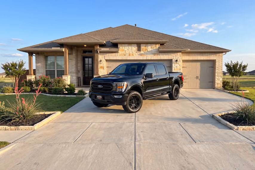 2026 Ford F-150 Lariat SuperCrew Image 40