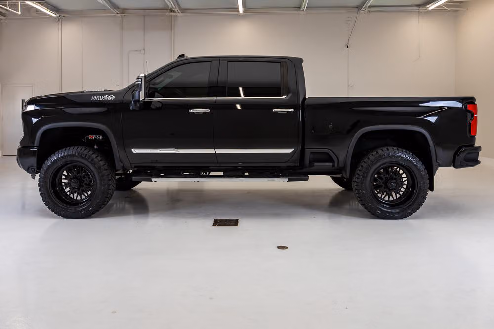 2025 Chevrolet Silverado 2500HD High Country Crew Cab Image 7