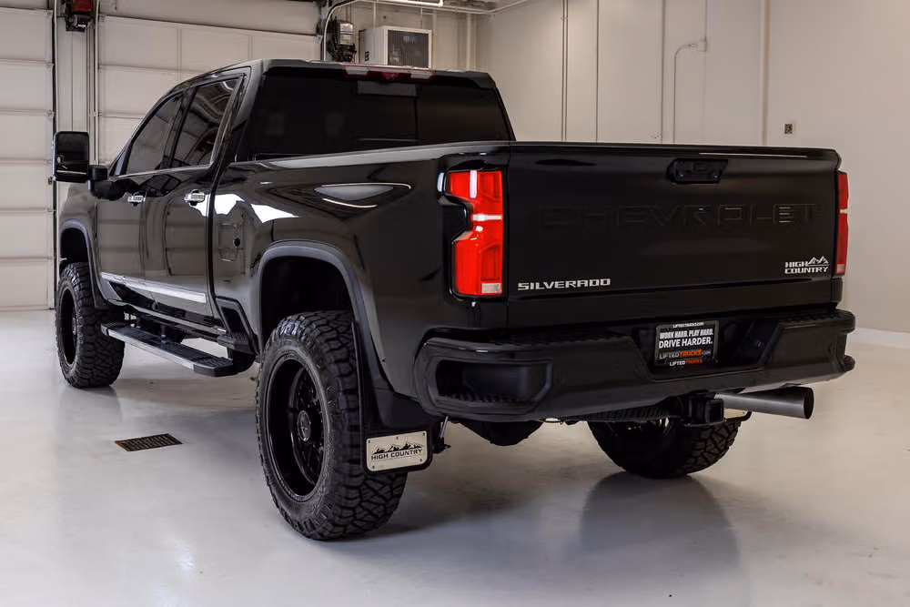 2025 Chevrolet Silverado 2500HD High Country Crew Cab Image 8