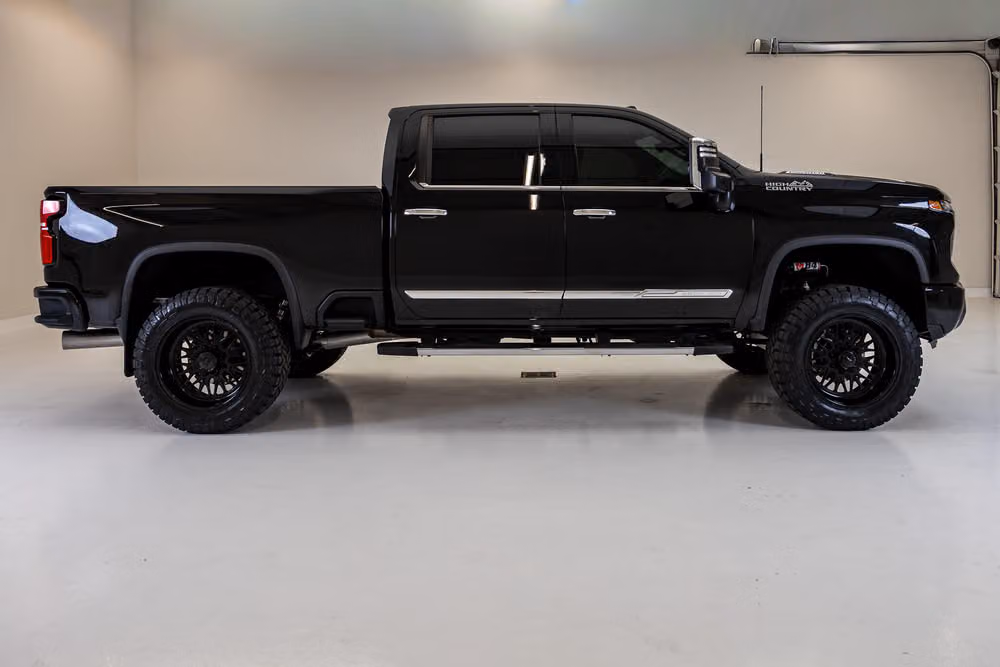 2025 Chevrolet Silverado 2500HD High Country Crew Cab Image 12