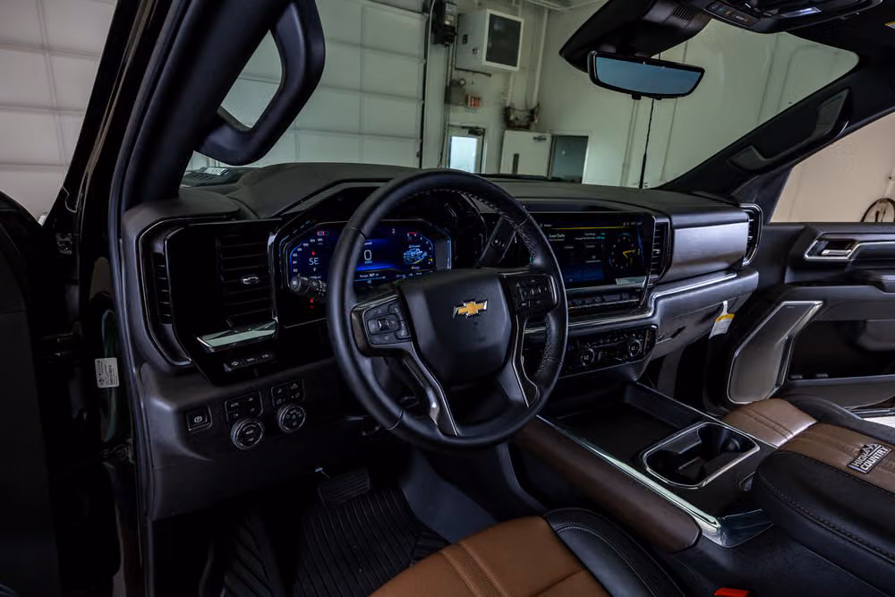 2025 Chevrolet Silverado 2500HD High Country Crew Cab Image 15
