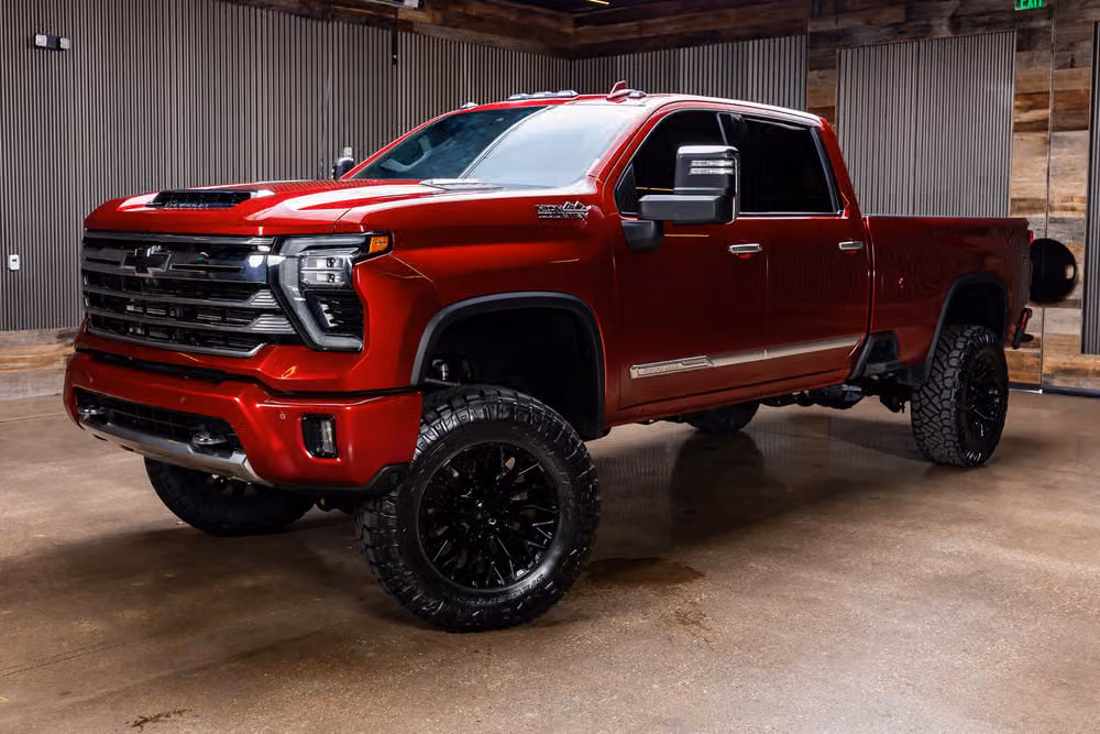 2024 Chevrolet Silverado 3500HD High Country Crew Cab Image 5