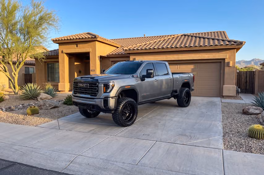 2026 GMC Sierra 3500HD AT4 Crew Cab Image 32