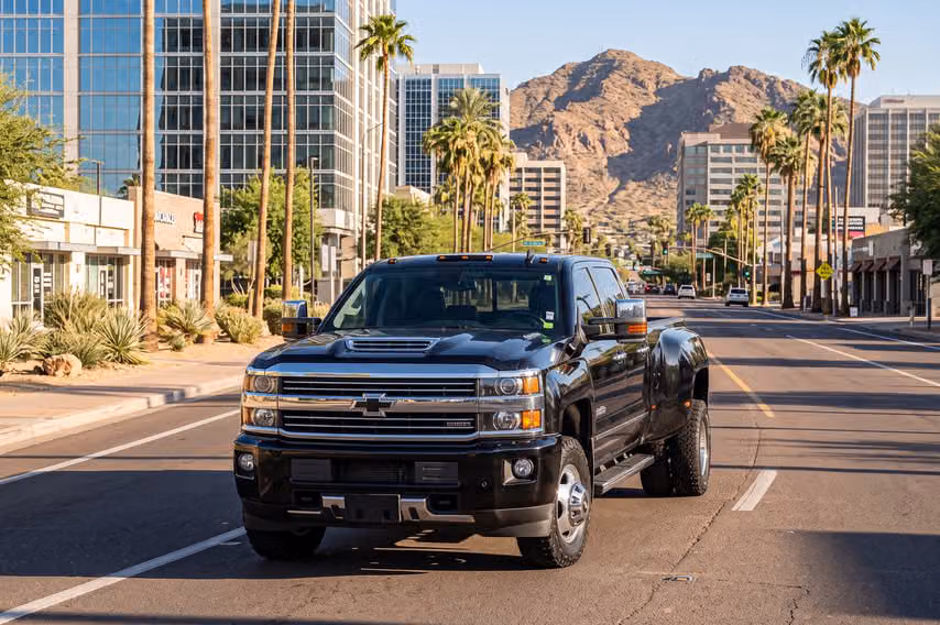 2016 Chevrolet Silverado 3500HD High Country Crew Cab Image 32