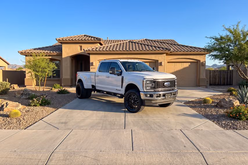 2026 Ford F-350 Super Duty Lariat Crew Cab Image 32