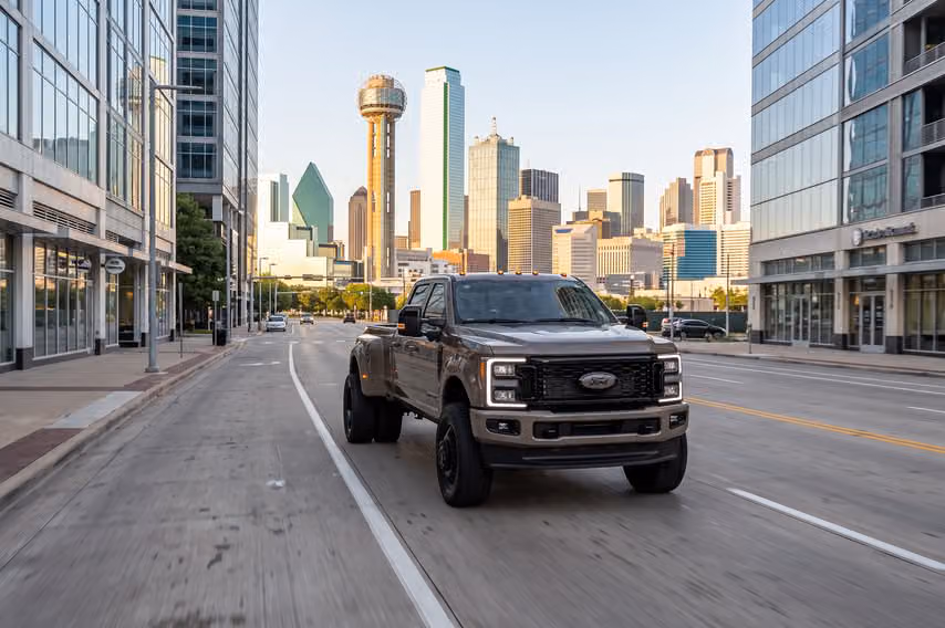 2026 Ford F-450 Super Duty King Ranch Crew Cab Image 42