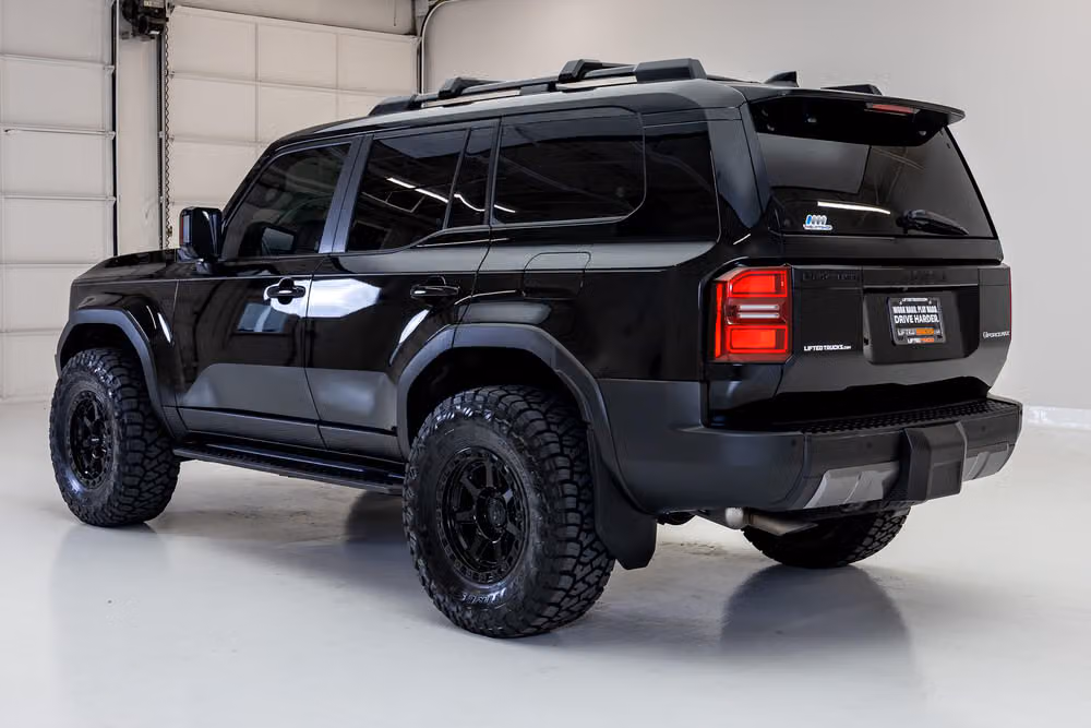 2026 Toyota Land Cruiser Base Image 7