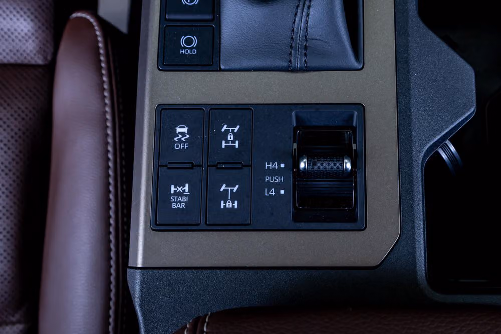 2026 Toyota Land Cruiser Base Image 25