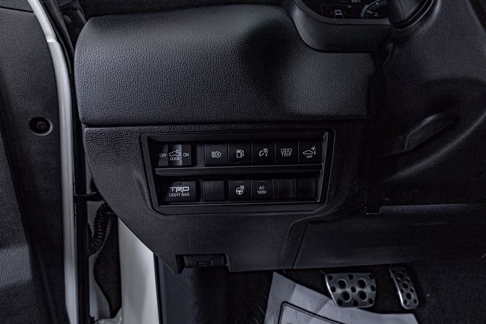 2026 Toyota Tundra TRD Pro HV CrewMax Image 19