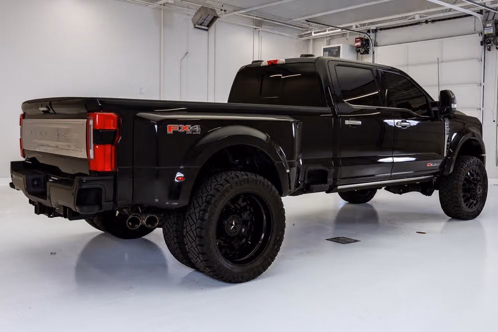 2024 Ford F-450 Super Duty Limited Crew Cab Image 9