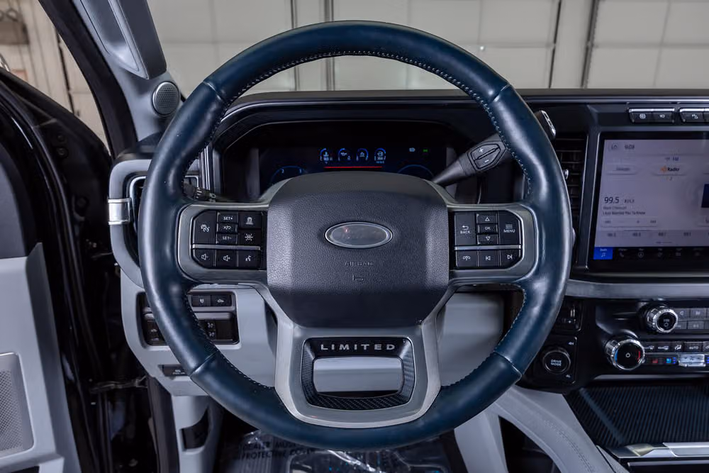 2024 Ford F-450 Super Duty Limited Crew Cab Image 15