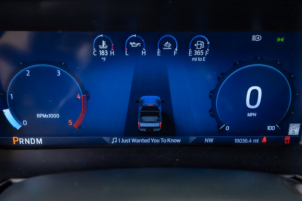 2024 Ford F-450 Super Duty Limited Crew Cab Image 16