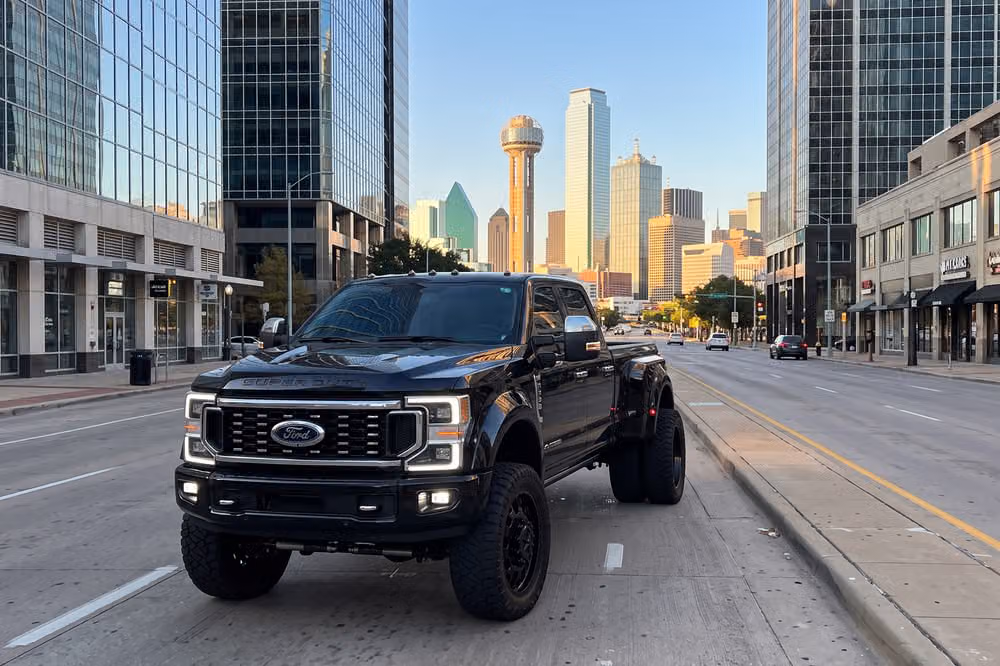 2024 Ford F-450 Super Duty Limited Crew Cab Image 40