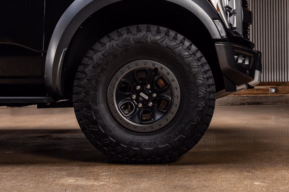 2022 Ford F-150 Raptor SuperCrew Image 11
