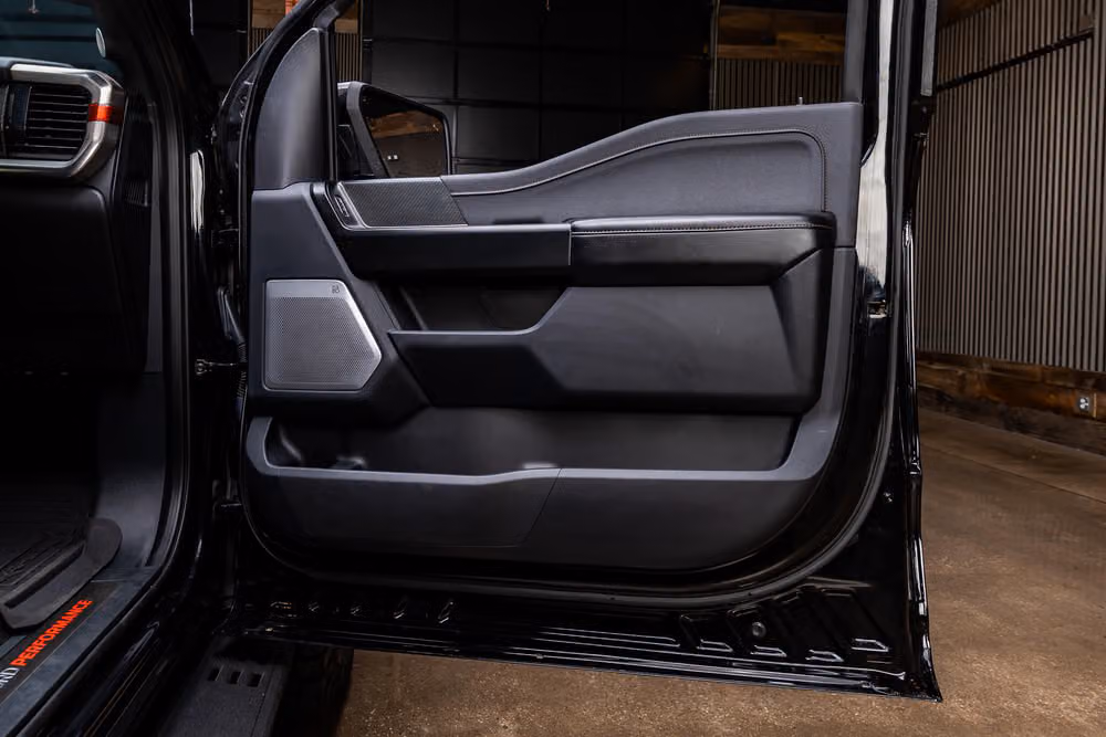 2022 Ford F-150 Raptor SuperCrew Image 38