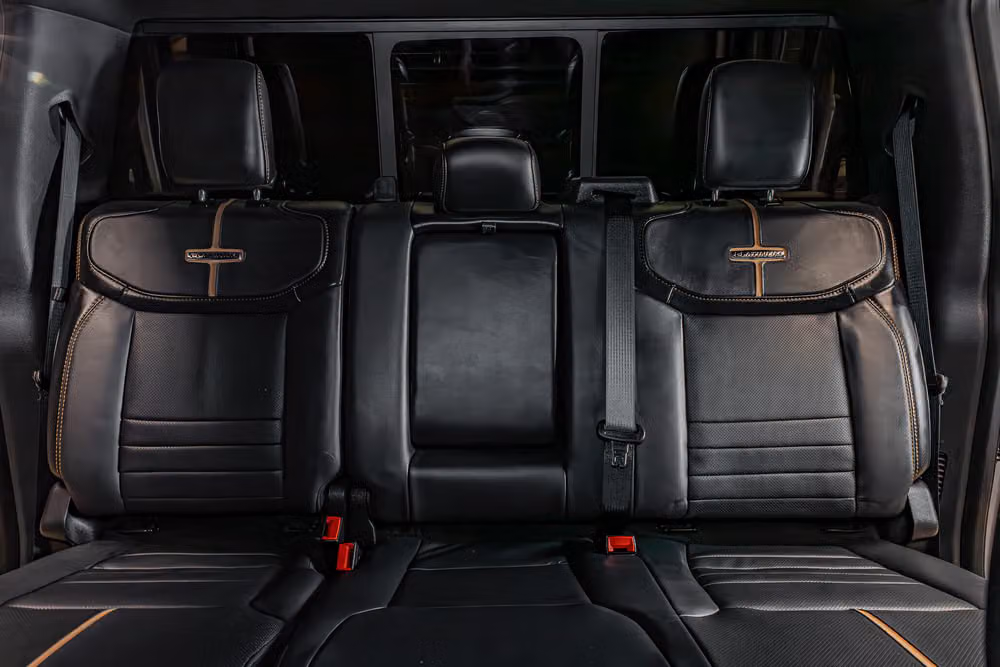 2023 Ford F-450 Super Duty Platinum Crew Cab Image 25