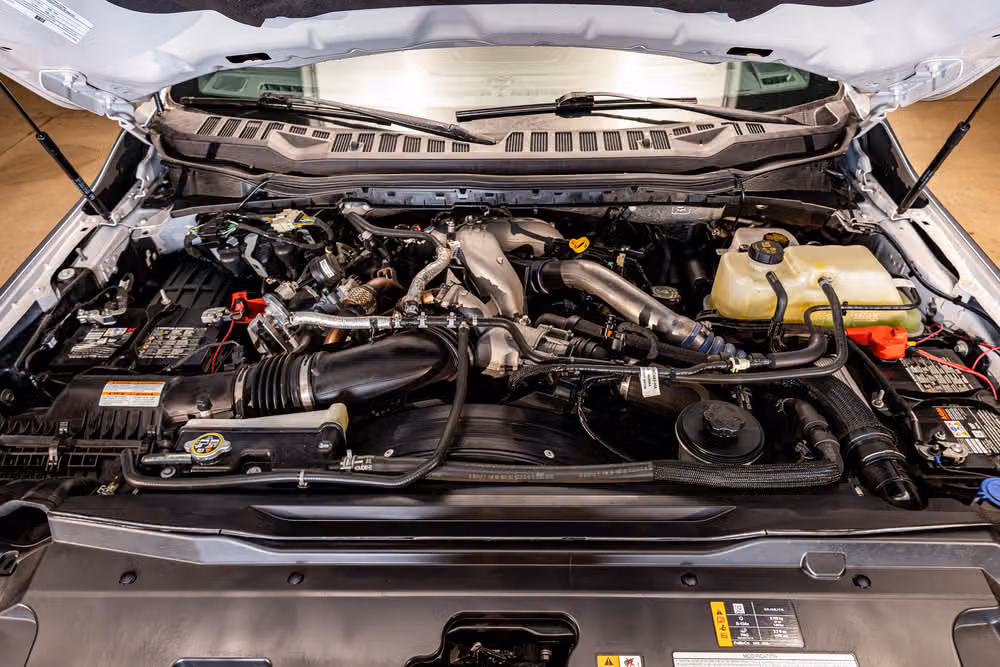 2023 Ford F-450 Super Duty Platinum Crew Cab Image 32