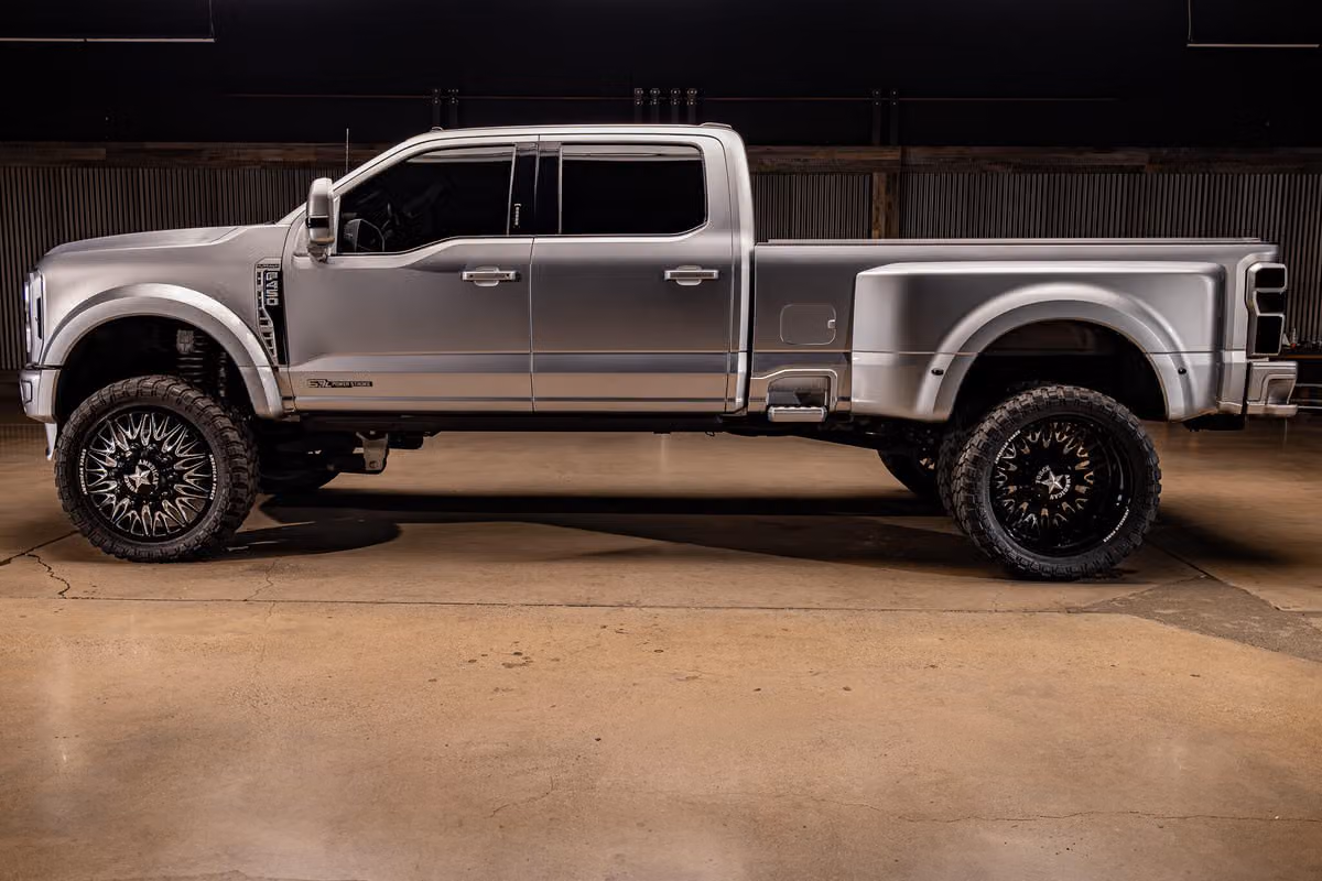 2023 Ford F-450 Super Duty Platinum Crew Cab