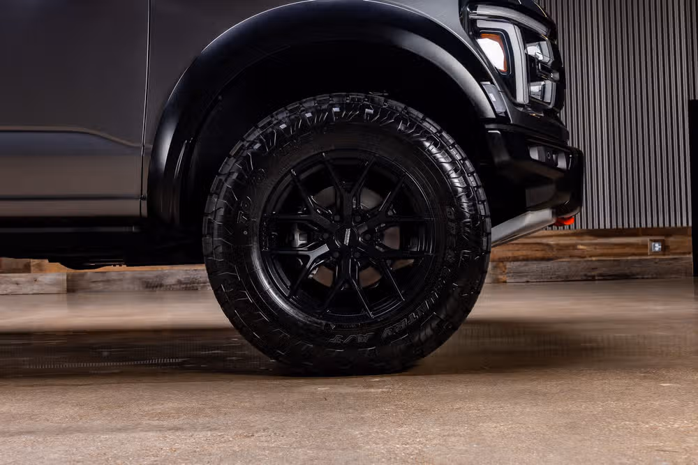 2024 Ford F-150 Raptor SuperCrew Image 11