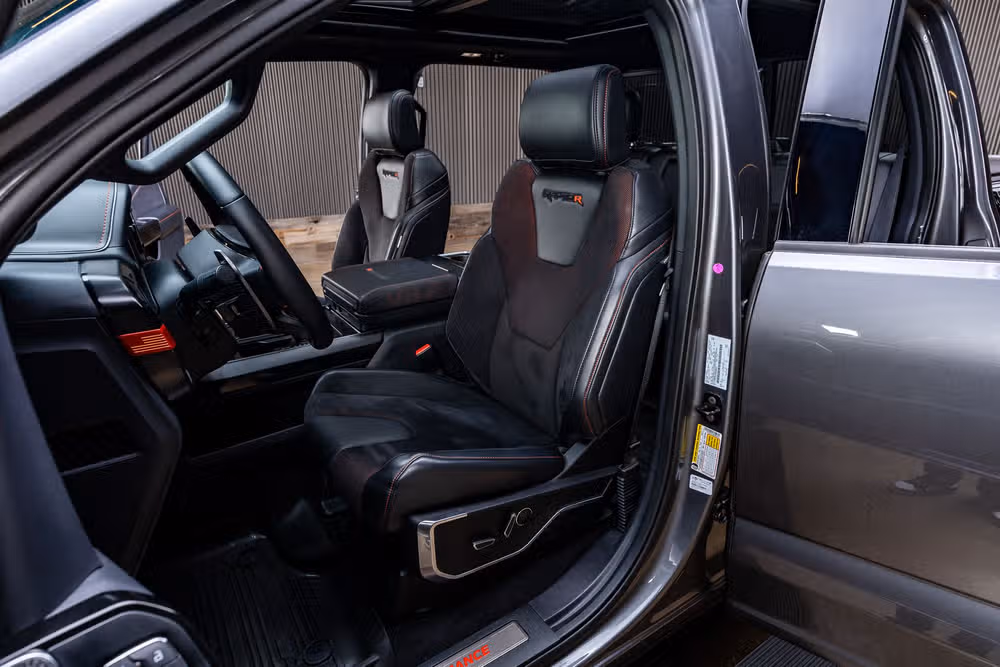 2024 Ford F-150 Raptor SuperCrew Image 30