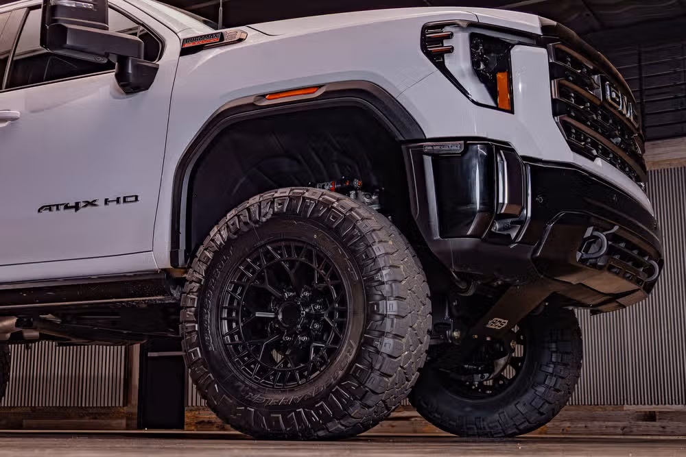 2024 GMC Sierra 2500HD AT4X Crew Cab Image 15