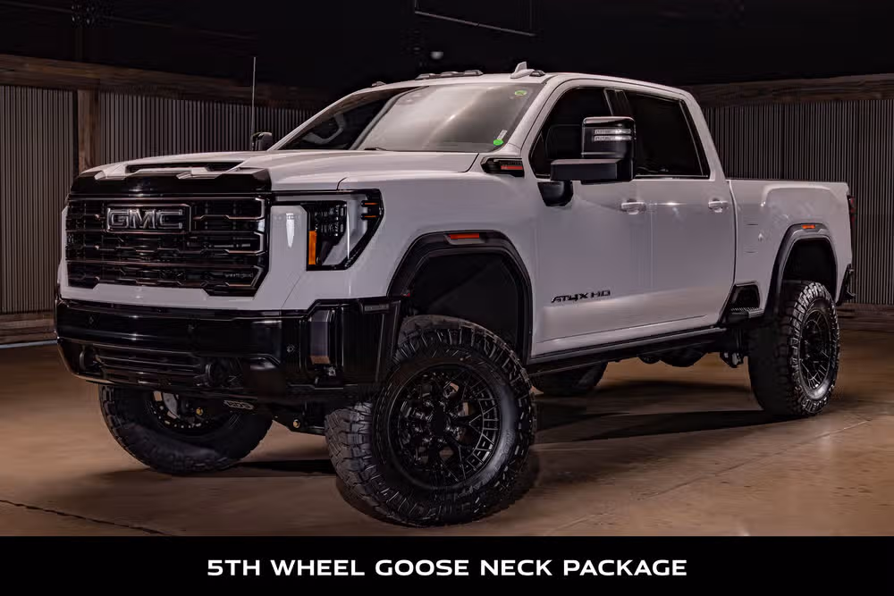 2024 GMC Sierra 2500HD AT4X Crew Cab Image 5