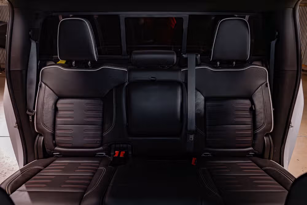 2024 GMC Sierra 2500HD AT4X Crew Cab Image 28