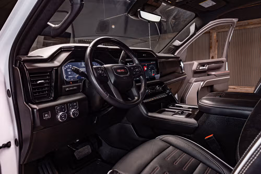 2024 GMC Sierra 2500HD AT4X Crew Cab Image 16