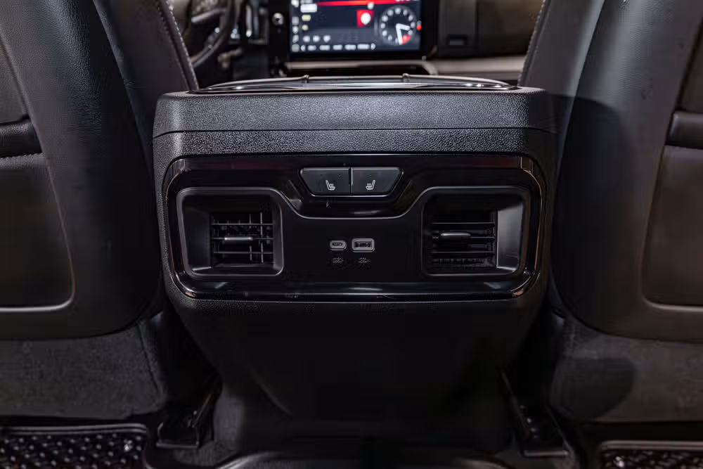 2024 GMC Sierra 2500HD AT4X Crew Cab Image 27